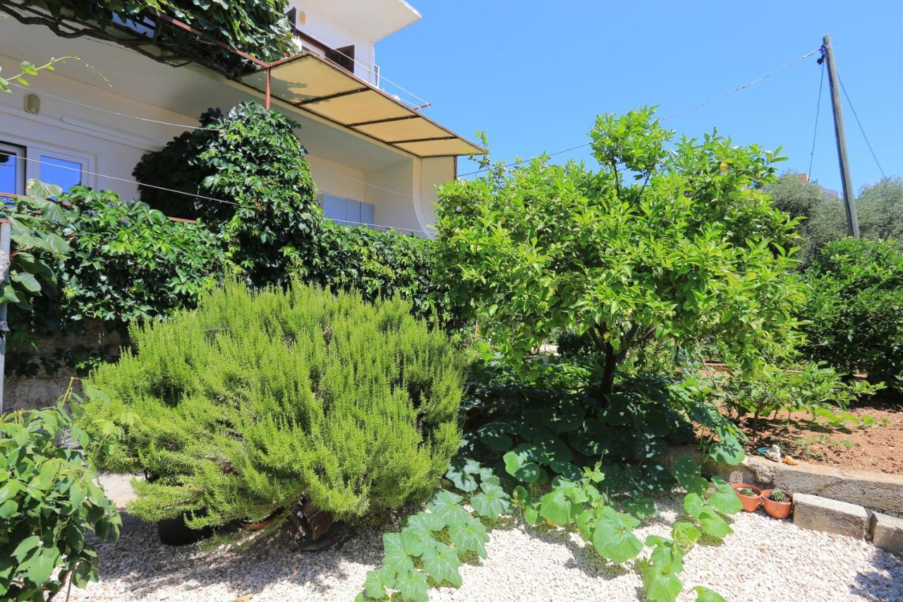 Apartments By The Sea Zivogosce - Blato, Makarska - 1057 Blato  Bagian luar foto