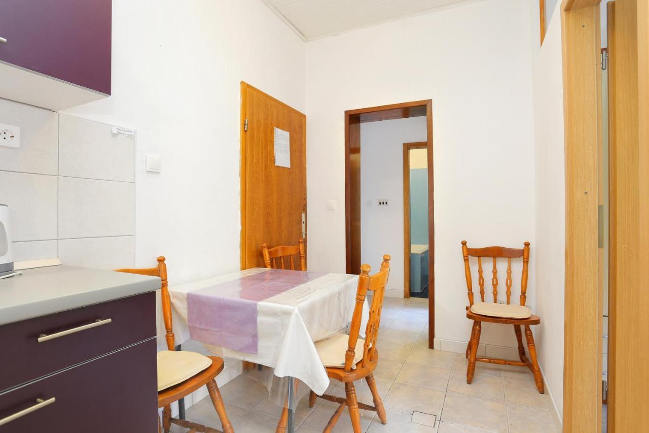 Apartments By The Sea Zivogosce - Blato, Makarska - 1057 Blato  Bagian luar foto