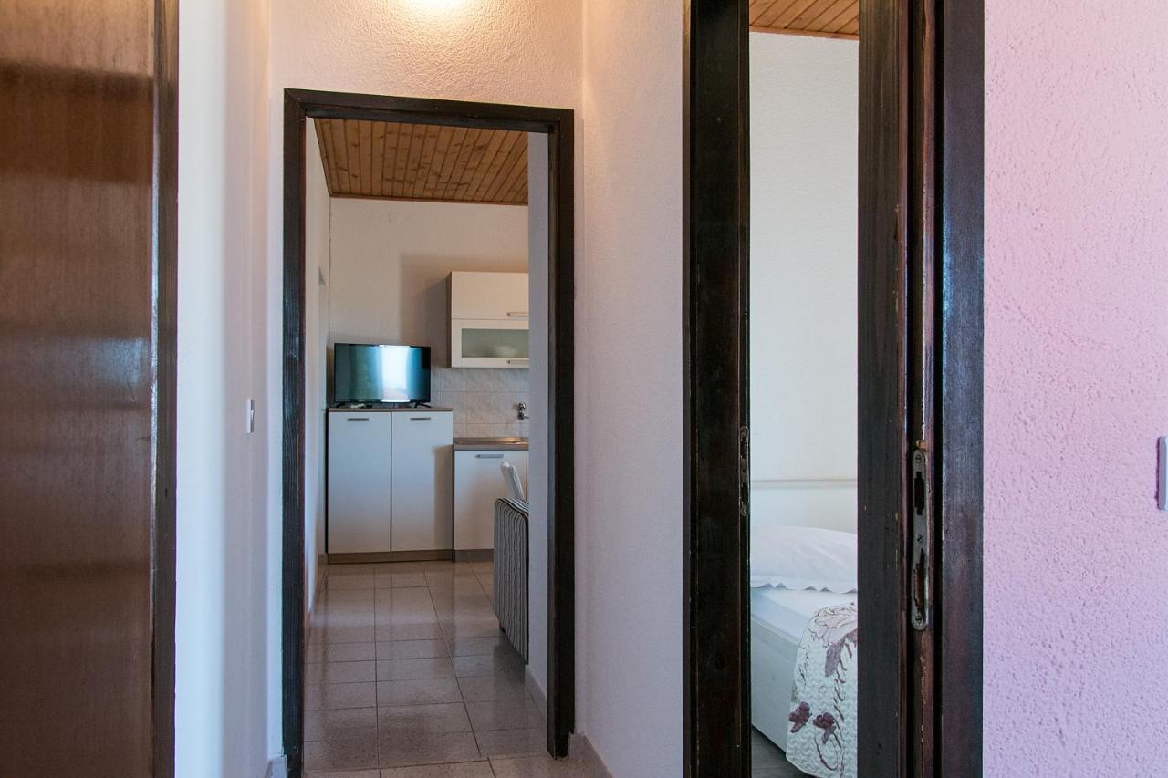 Apartments By The Sea Zivogosce - Blato, Makarska - 1057 Blato  Bagian luar foto