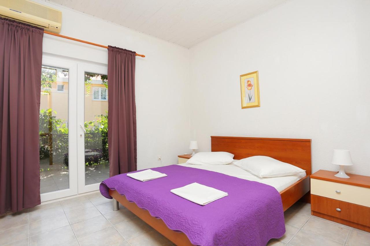 Apartments By The Sea Zivogosce - Blato, Makarska - 1057 Blato  Bagian luar foto