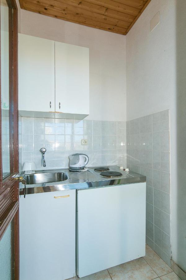 Apartments By The Sea Zivogosce - Blato, Makarska - 1057 Blato  Bagian luar foto