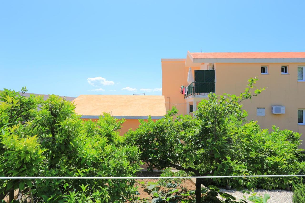 Apartments By The Sea Zivogosce - Blato, Makarska - 1057 Blato  Bagian luar foto