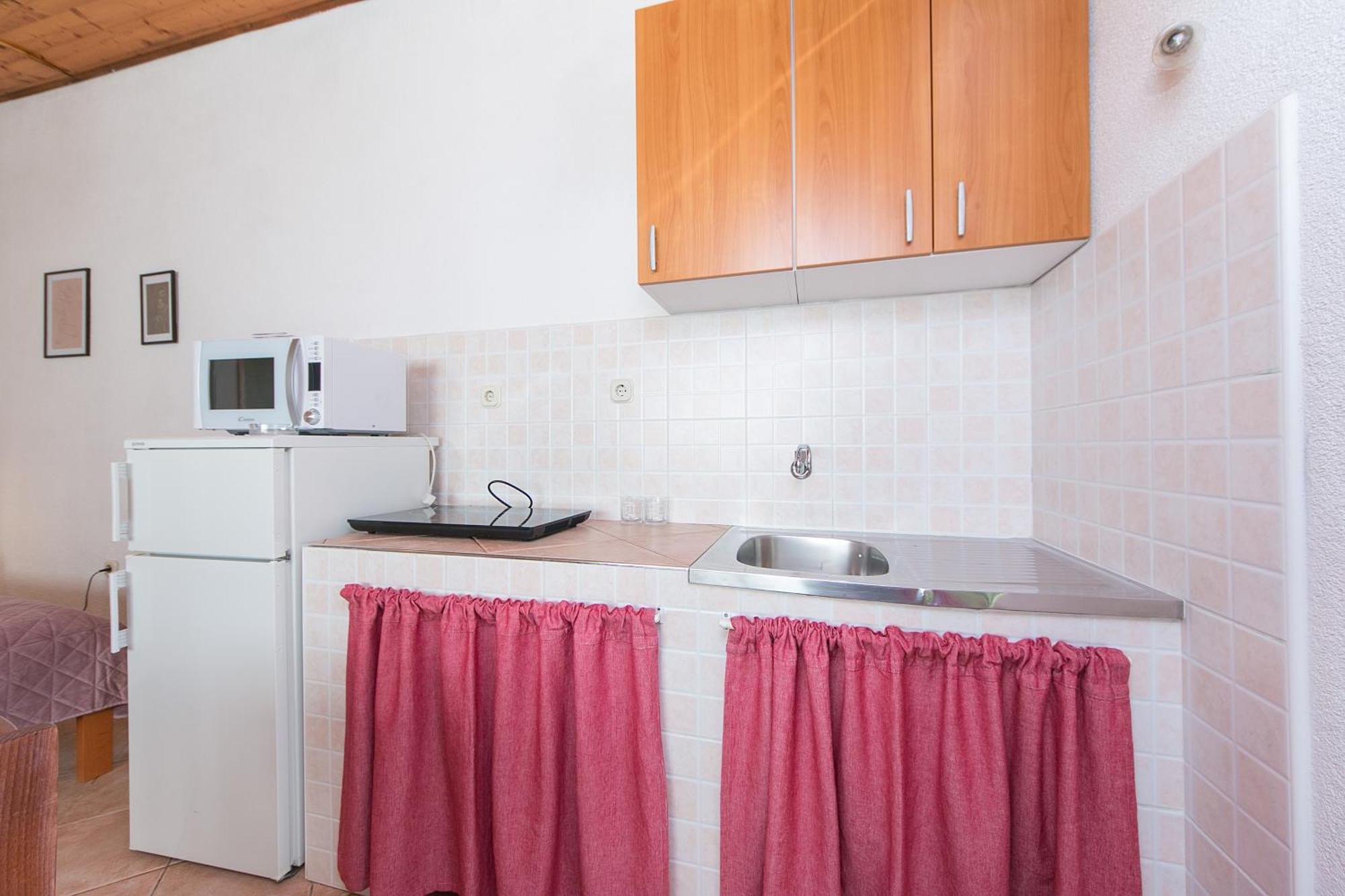 Apartments By The Sea Zivogosce - Blato, Makarska - 1057 Blato  Ruang foto